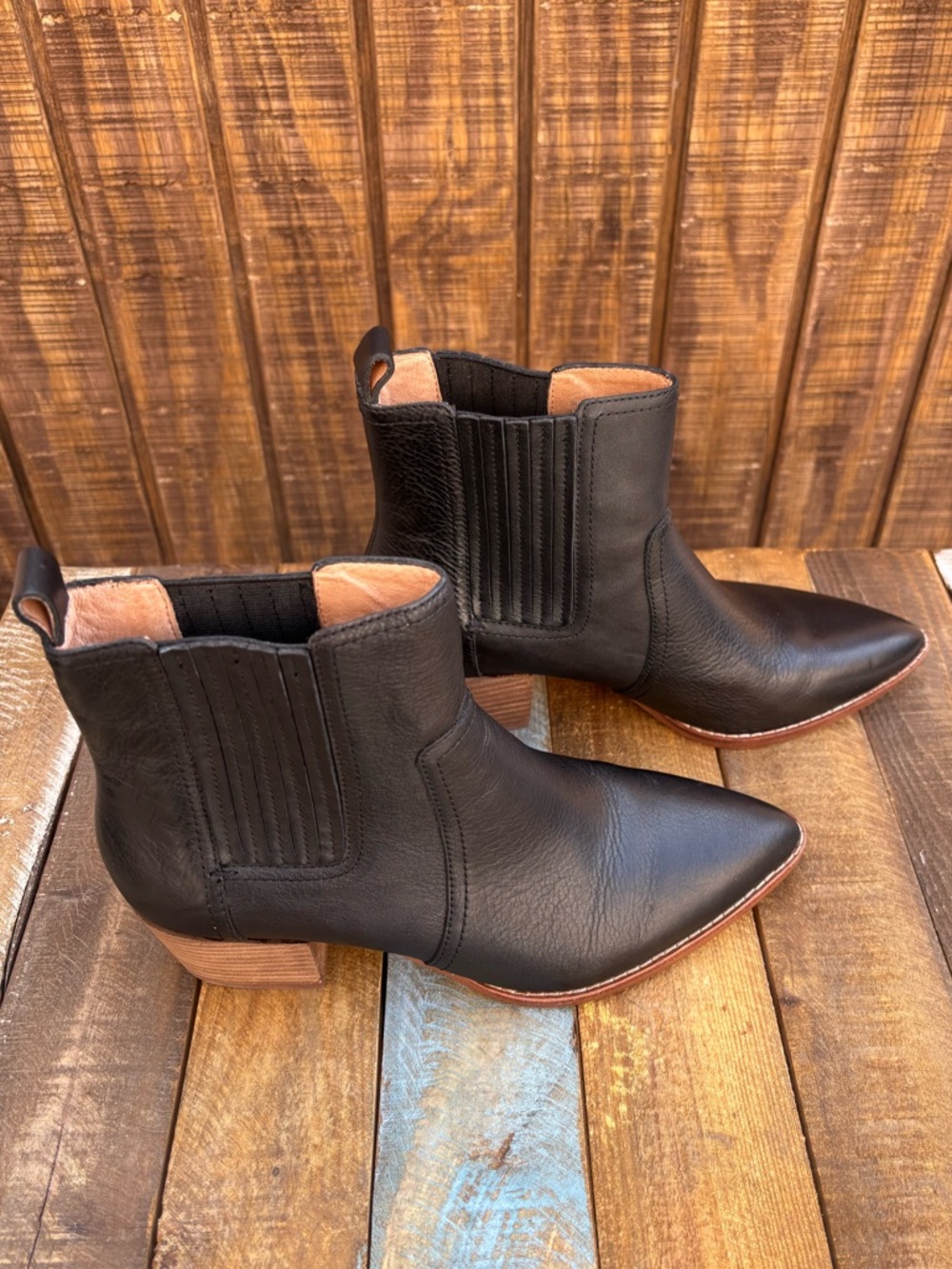 Madewell Chelsea Black Leather Ankle Boots - Picture 3 of 16